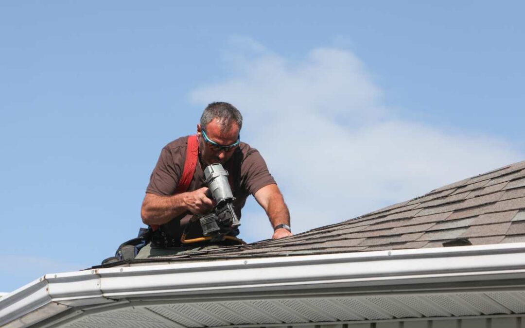 How to Avoid Being Scammed by a Roofing Contractor